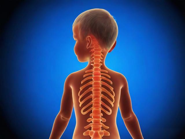 伤害宝宝脊柱的5个行为，你是不是还在这样做？