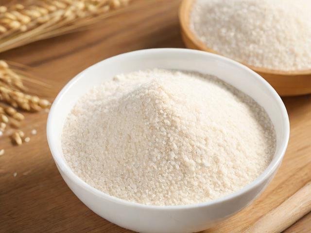 辅食添加顺口溜：6月米粉7月补铁8月两餐10月三餐