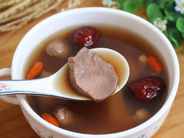 孩子舌苔厚口臭睡不好?一碗清食汤轻松解决积食问题!