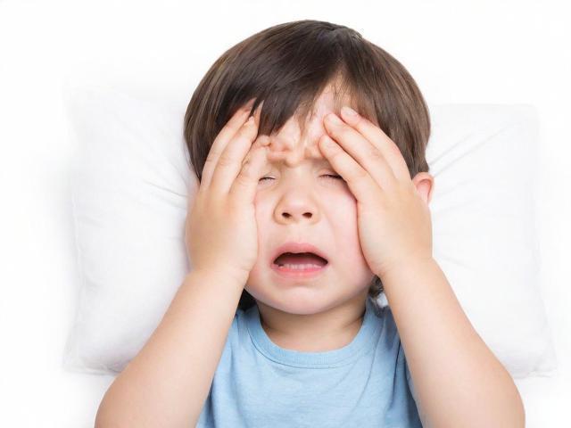 孩子发烧不能捂汗：三个阶段解析正确退烧方法